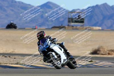 media/Jan-08-2022-SoCal Trackdays (Sat) [[1ec2777125]]/Turn 4 (1145am)/